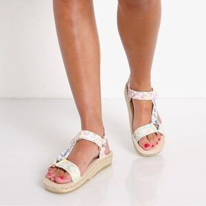 NEW LoveShackFancy x Manebí Fancy Hiking Sandal Mixed Flowers size 40/9.5